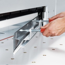 Massicot professionnel avec presse hydraulique IDEAL 7260 LT